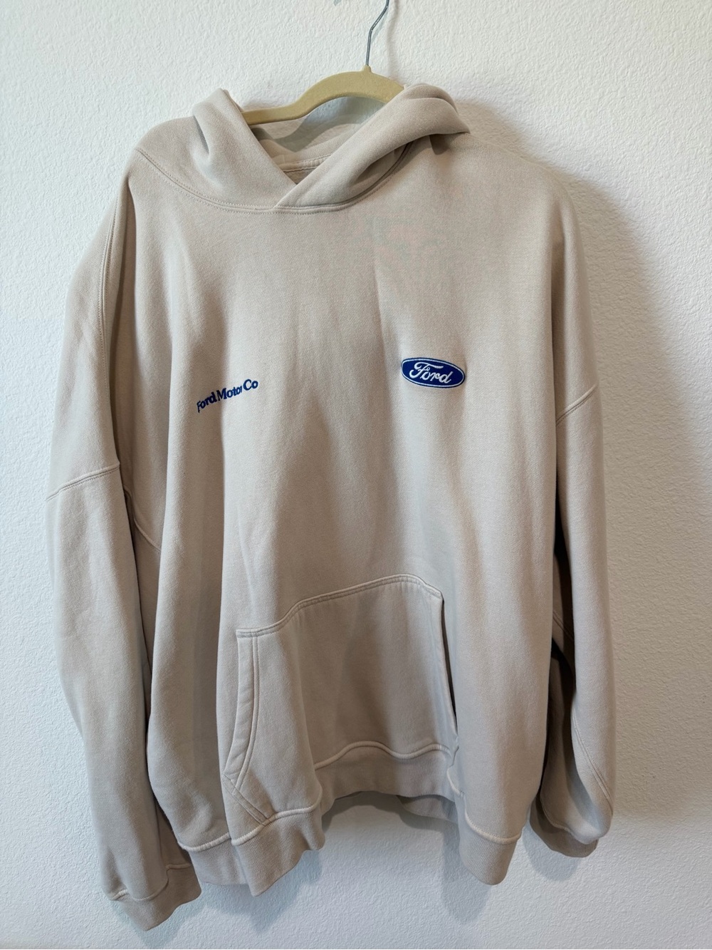 Abercrombie & Fitch Ford Men's Hoodie in Light Beige with Blue Logo